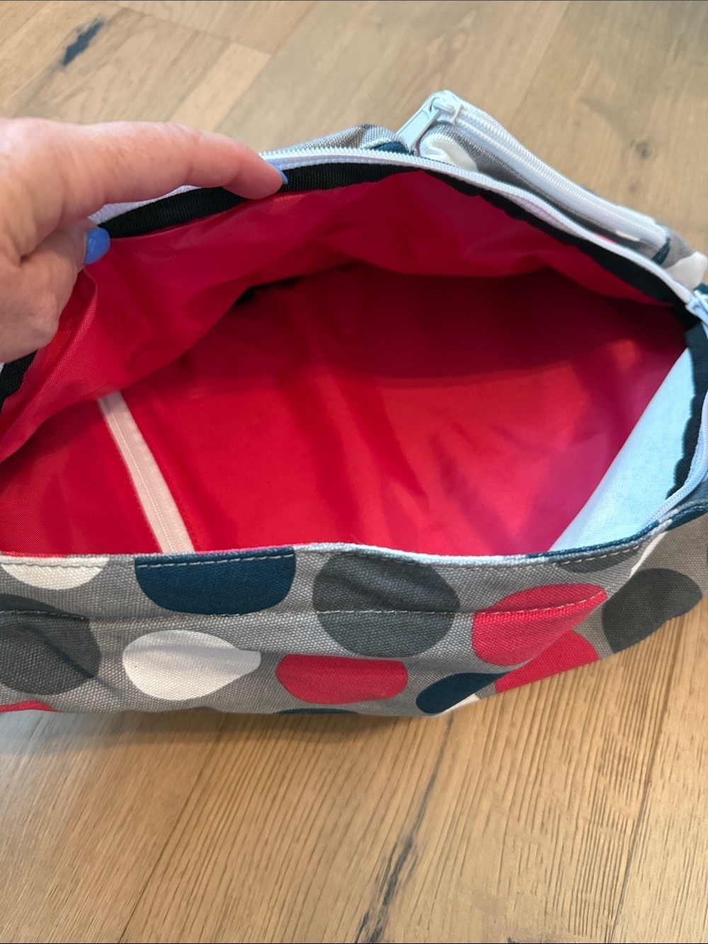 KAVU Gots Dots Pink Gray Blue Polka Dot Sling Backpack - Picture 4 of 4